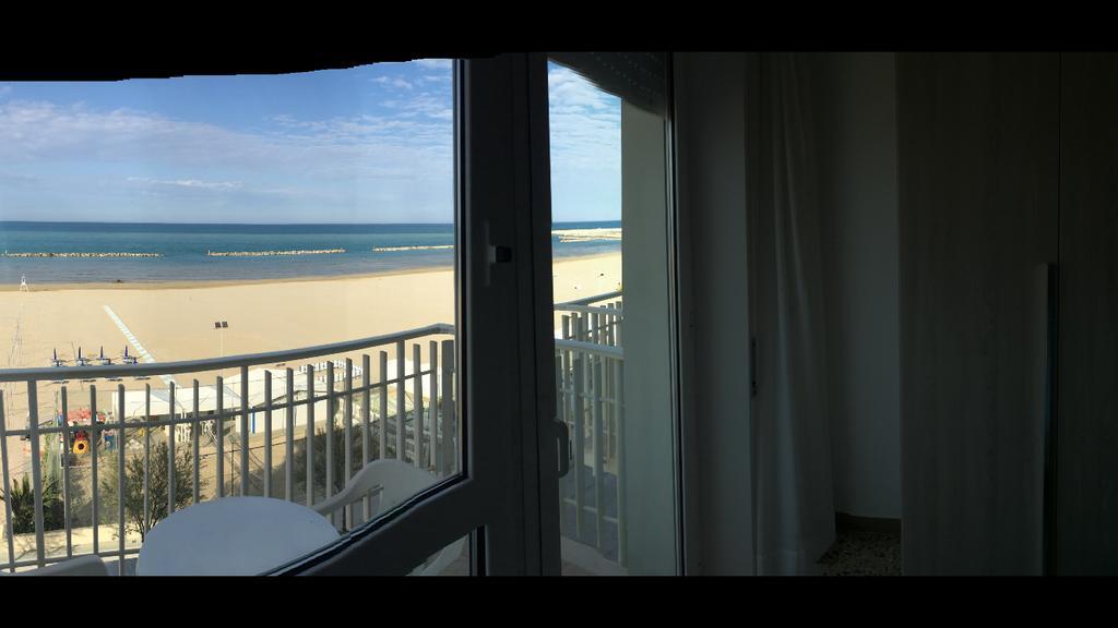 Hotel Mareblu Senigallia Luaran gambar
