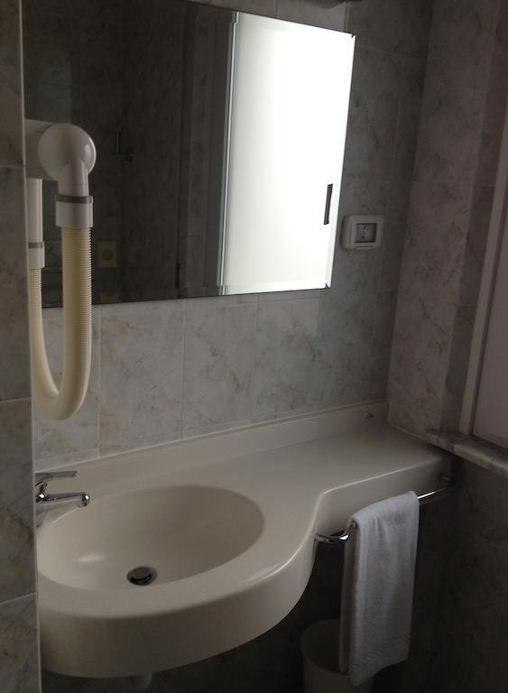 Hotel Mareblu Senigallia Bilik gambar