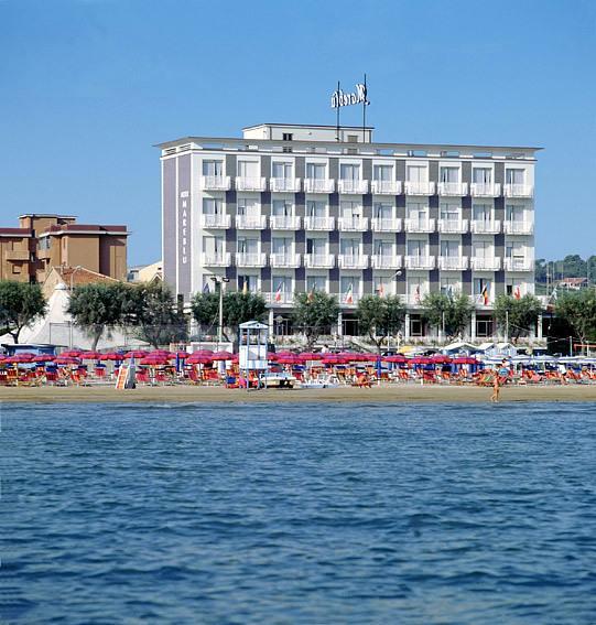 Hotel Mareblu Senigallia Luaran gambar
