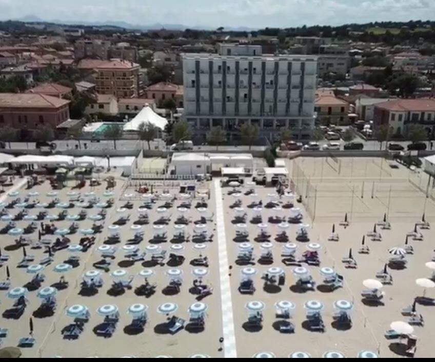 Hotel Mareblu Senigallia Luaran gambar